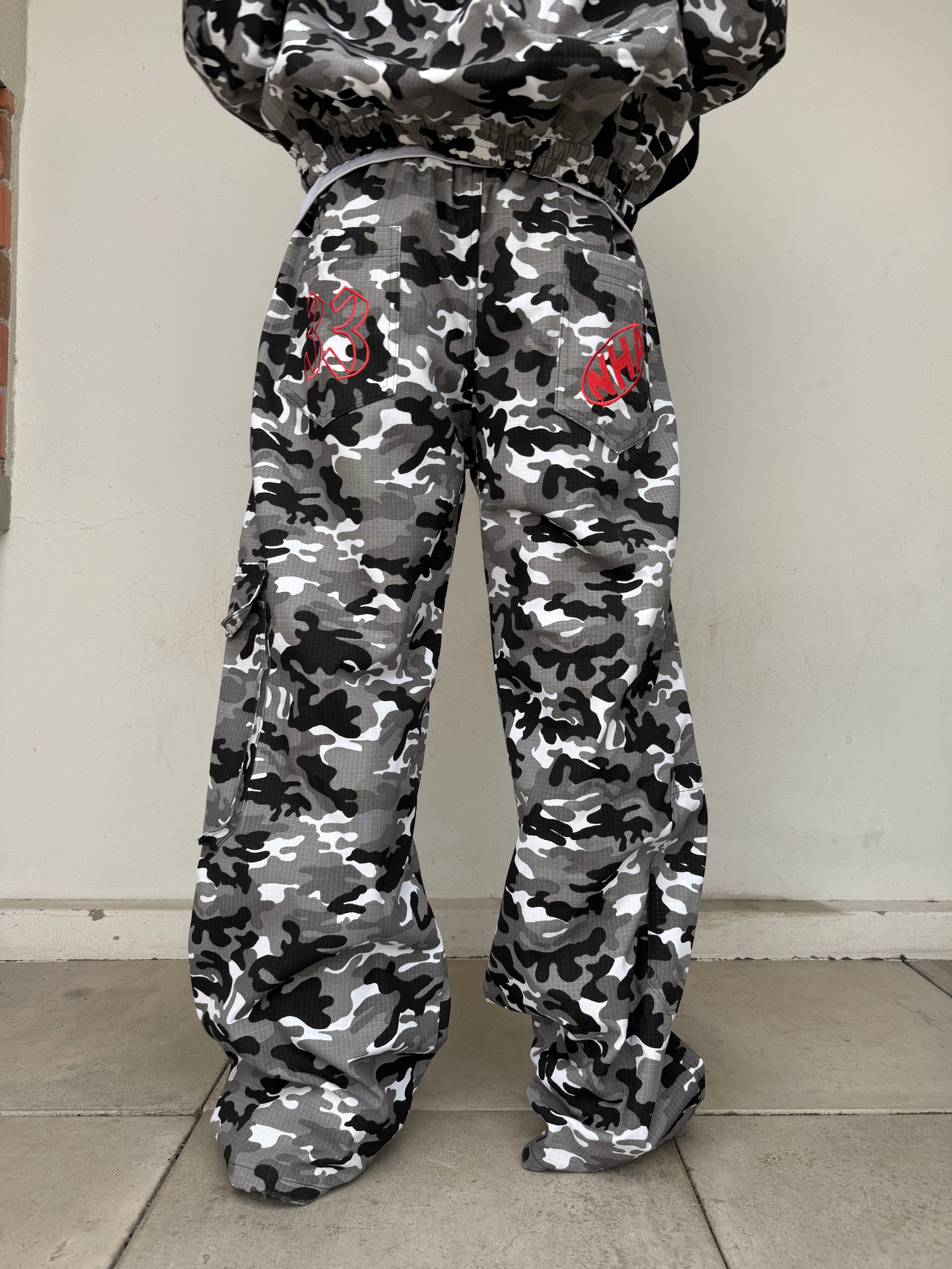 Pantalon Baggy Camuflado gris