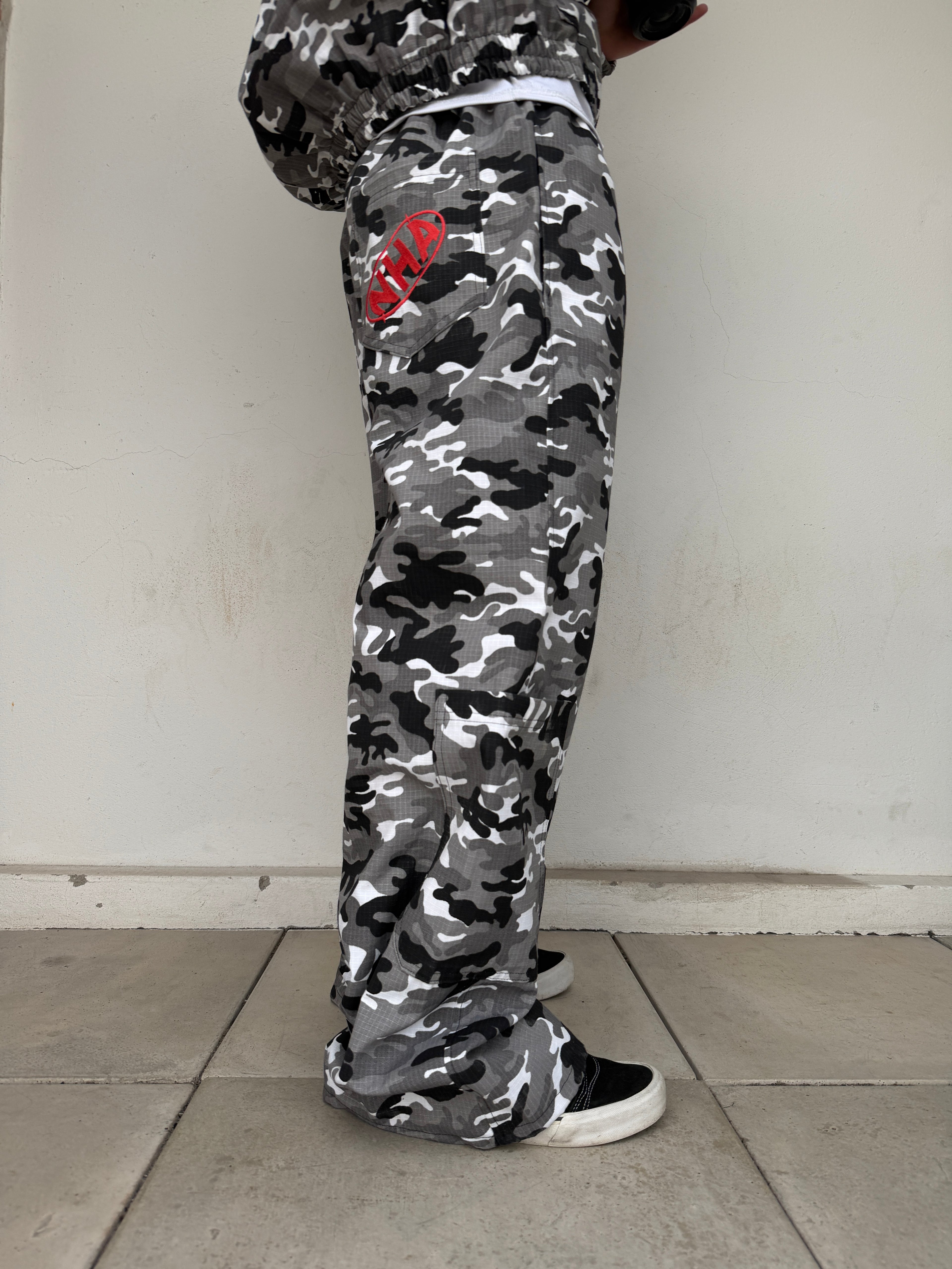 Pantalon Baggy Camuflado gris