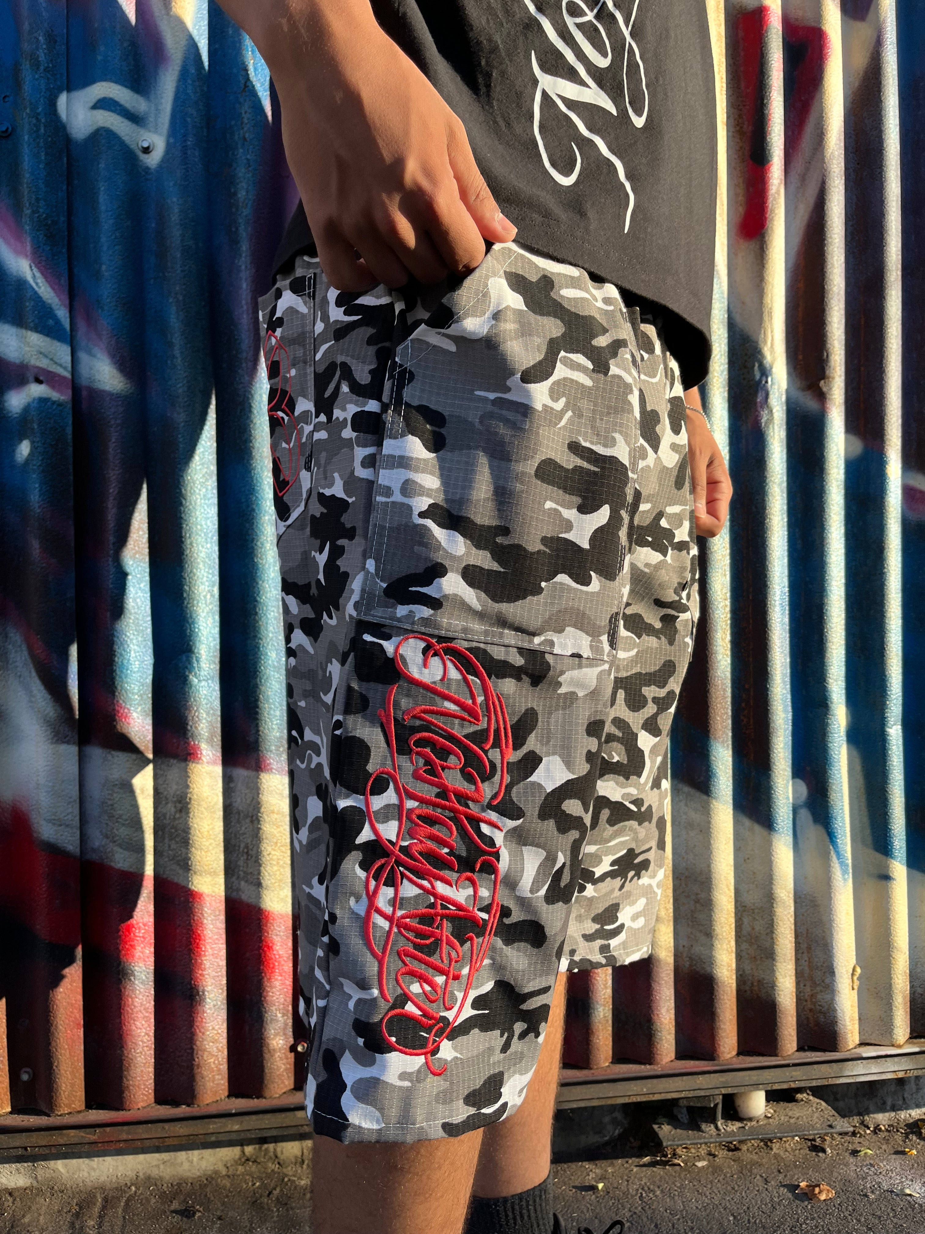 Bermuda Camuflada Blanca