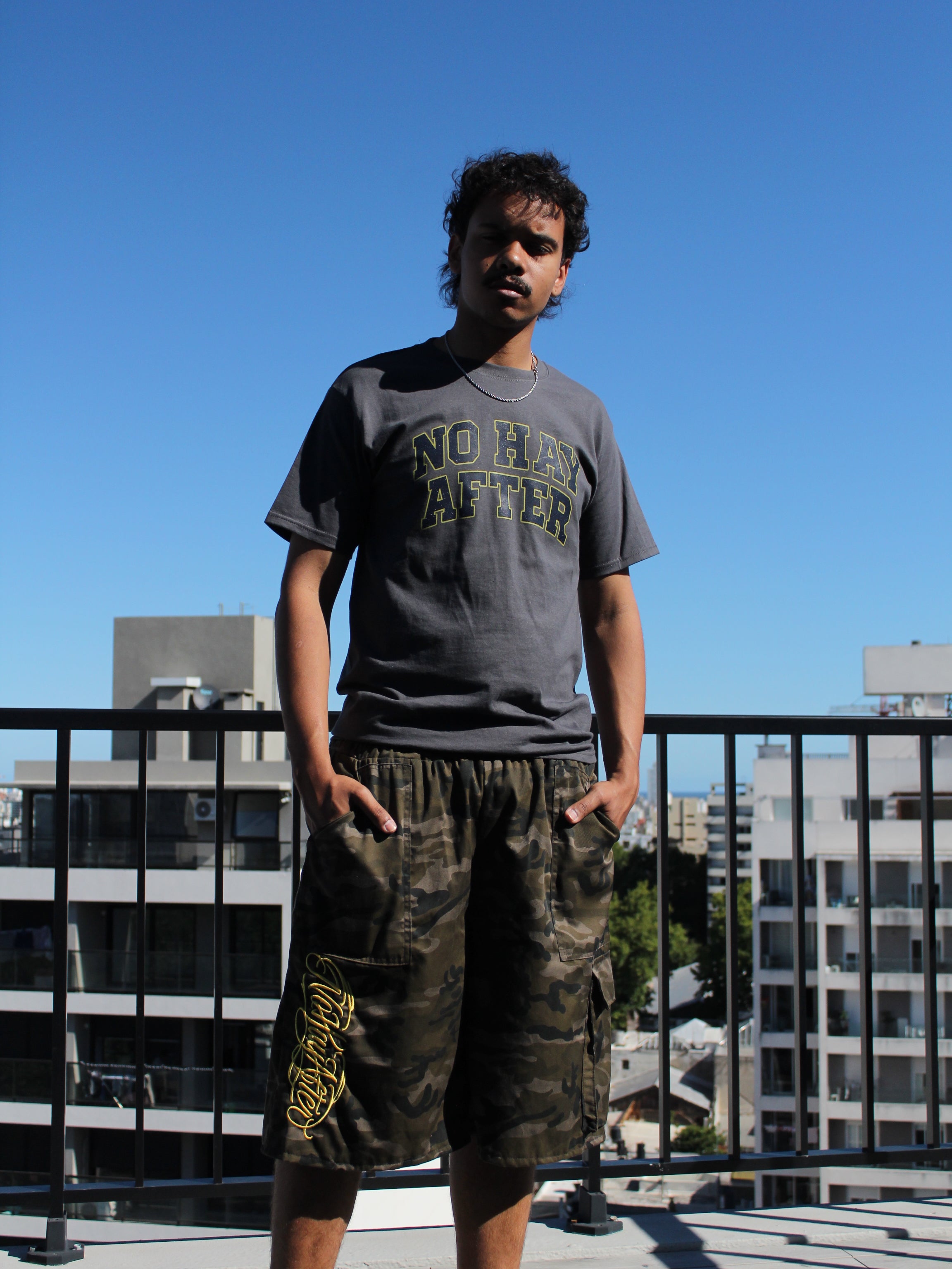 Remera Regular "Estrellada"